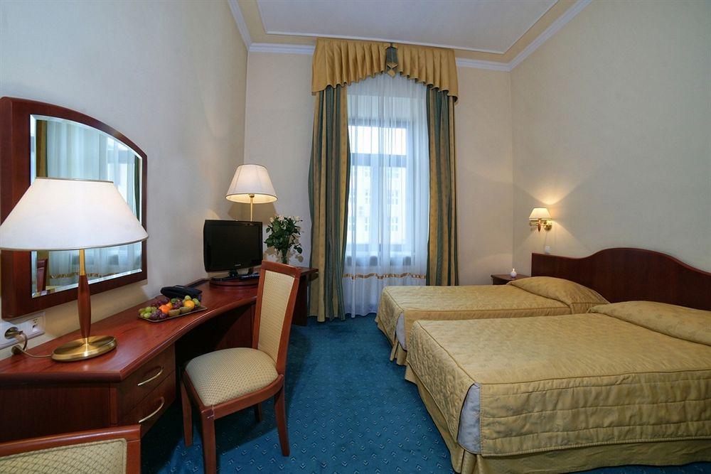 Hotel Palace Europa Lublin Exteriér fotografie