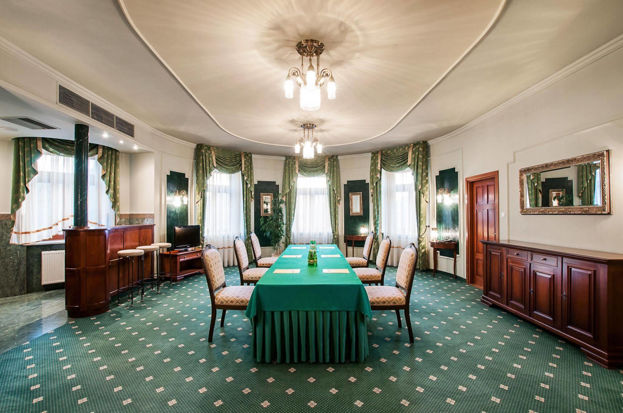 Hotel Palace Europa Lublin Exteriér fotografie